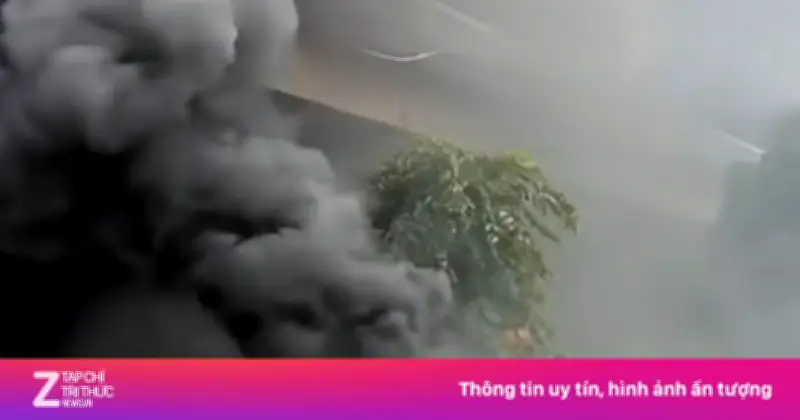 Người đàn ông bị phạt 3 triệu đồng vì đốt rác gây khói mù mịt cầu Thăng Long