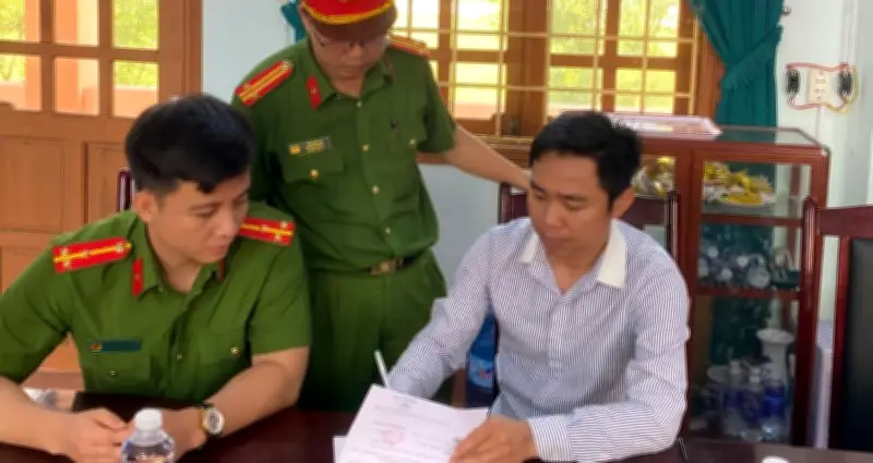 Người Đàn Ông Lừa Gần 800 Triệu Đồng Từ Hàng Chục Nạn Nhân Bằng Chiêu Thức Tinh Vi