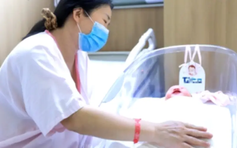 Người phụ nữ sinh con khỏe mạnh ở tuổi 47: Thai kỳ nhiều biến chứng nhưng kết thúc trọn vẹn