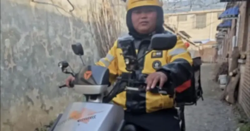Người shipper duy nhất ở thị trấn nhỏ Trung Quốc gây sốt mạng xã hội