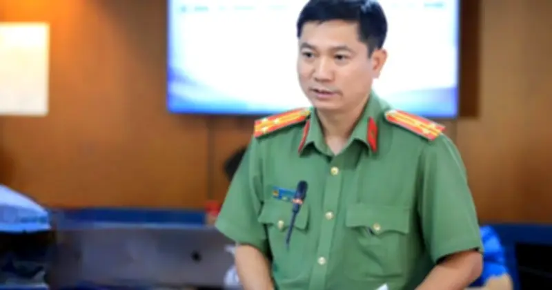 Người yêu cũ dùng clip nóng ép quan hệ: 3 bước bảo vệ bản thân