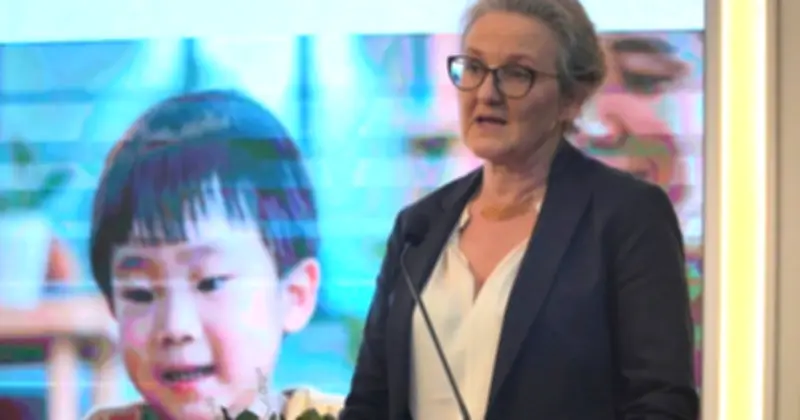 Ngân hàng Thế́ giới đề xuất nghỉ thai sản 12 tháng để giải quyết khủng hoảng chăm sóc trẻ mầm non