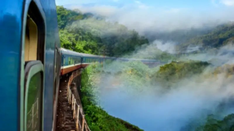 Ngành Đường Sắt Tăng Cường Hàng Chục Chuyến Tàu Phục Vụ Dịp Nghỉ Lễ 30/4-1/5