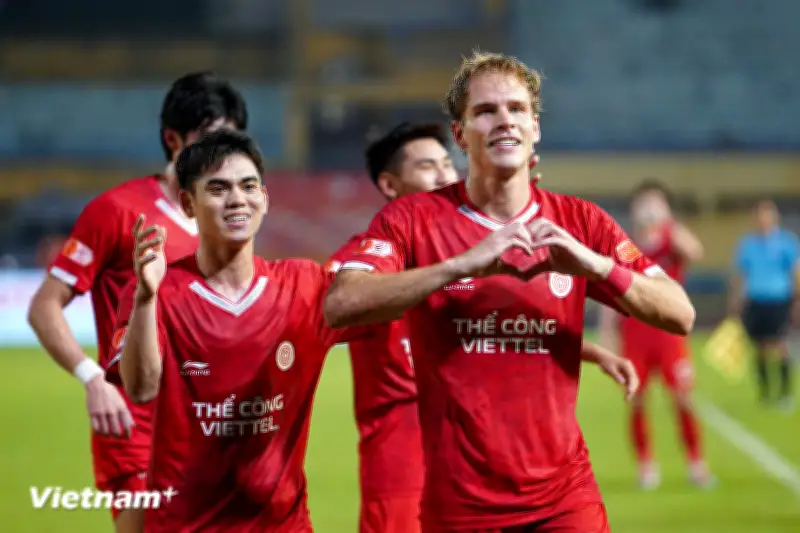 Ngoại binh ghi bàn quyết định, Thể Công Viettel tiếp tục đua vô địch V-League