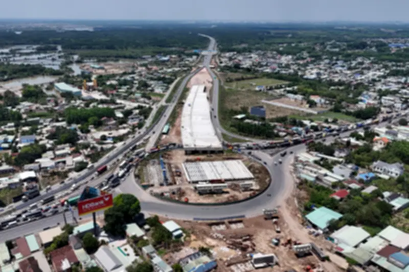 Nguy cơ chậm tiến độ cao tốc Bến Lức - Long Thành vì 5 hộ dân chưa di dời