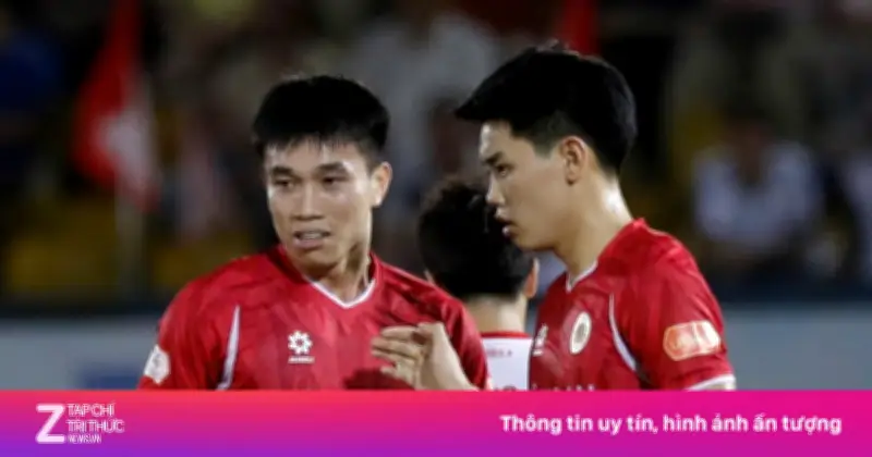 Nguyễn Đình Bắc tỏa sáng, CAHN đại thắng 3-0 trước CA TP.HCM ở V.League