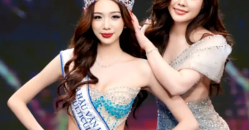 Nguyễn Trần Hà Linh đăng quang Hoa hậu Văn Hóa Việt Nam 2026 tại Nhà hát Hồ Gươm