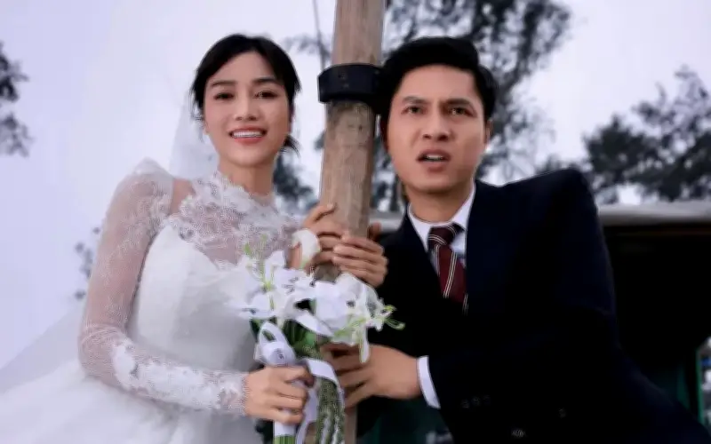 Ánh Đào tiết lộ phản ứng bố mẹ chồng khi diễn cảnh tình cảm với Tô Dũng