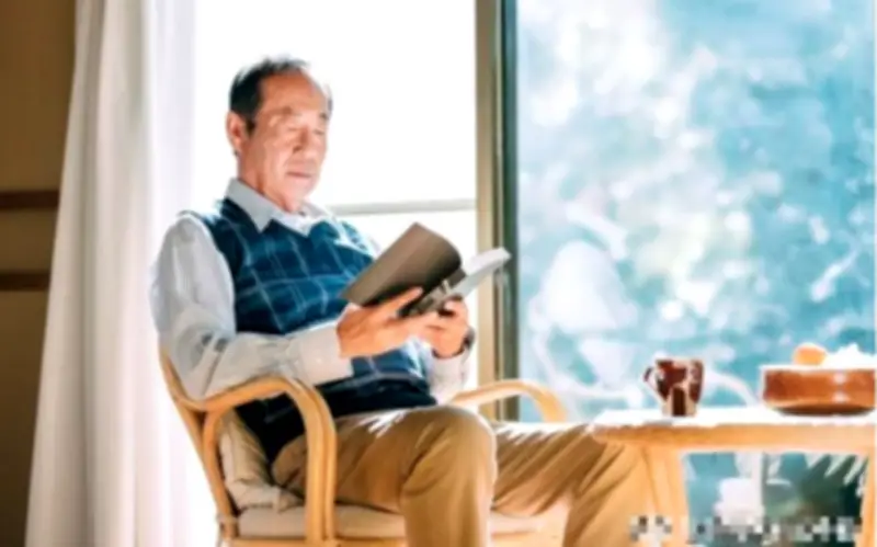 Nhà rộng nhất làng, lương hưu đủ đầy, cụ ông vẫn cô đơn tuổi già: Bất hạnh tiền nhiều mà lòng lạnh lẽo