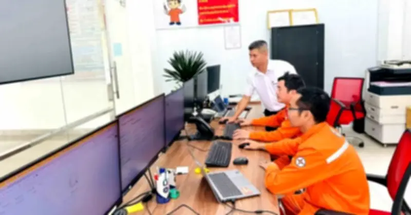 Ánh sáng thành phố và hành trình 50 năm thầm lặng của ngành điện TP.HCM