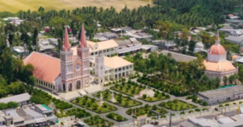 Nhà thờ Mặc Bắc: Kiệt tác kiến trúc Gothic Pháp giữa lòng miền Tây