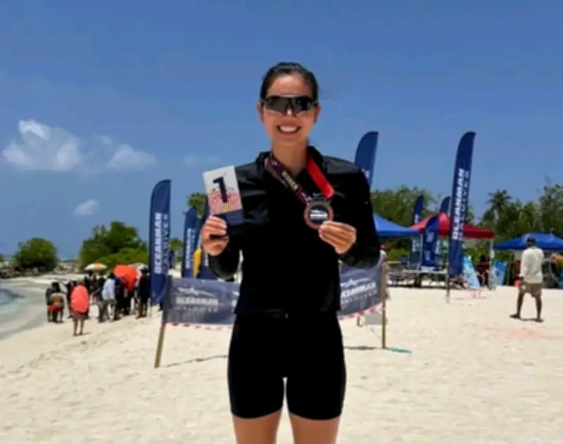 Ánh Viên gây sốt tại giải bơi quốc tế Oceanman Maldives 2026