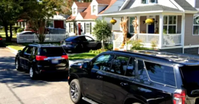 Nhiều cư dân Mỹ bất ngờ nhận vé phạt vì đỗ xe trước nhà mình