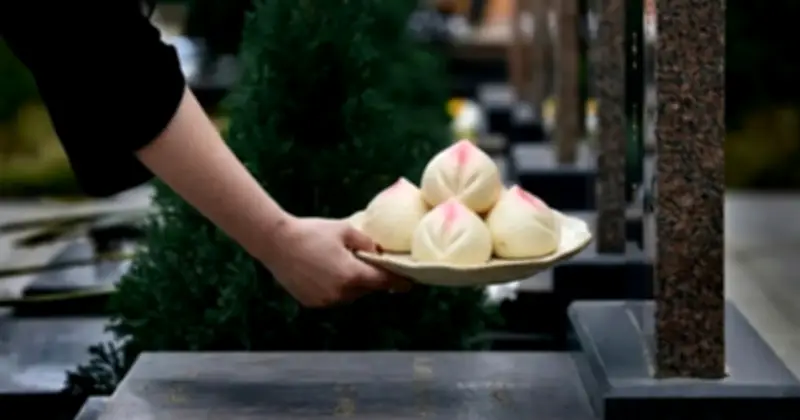 Những loại trái cây cấm kỵ khi đi tảo mộ Thanh Minh: Đừng để vô tình phạm lỗi