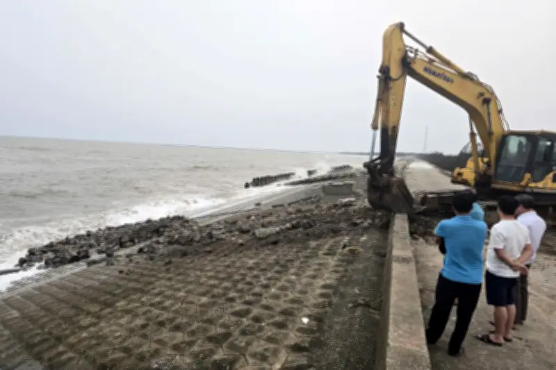 Ninh Bình Khẩn Cấp Xử Lý Sự Cố Mai Kè Biển Hải Thịnh 3