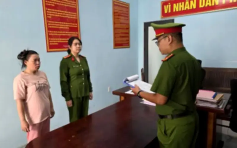 Đà Nẵng: Bắt khẩn cấp người phụ nữ hành hung 2 nhân viên đường sắt đang làm nhiệm vụ