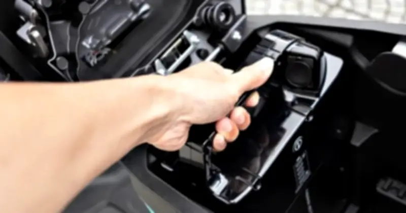 Nắng nóng gay gắt đô thị: 'Khắc tinh' của xe máy điện và cách bảo vệ pin hiệu quả