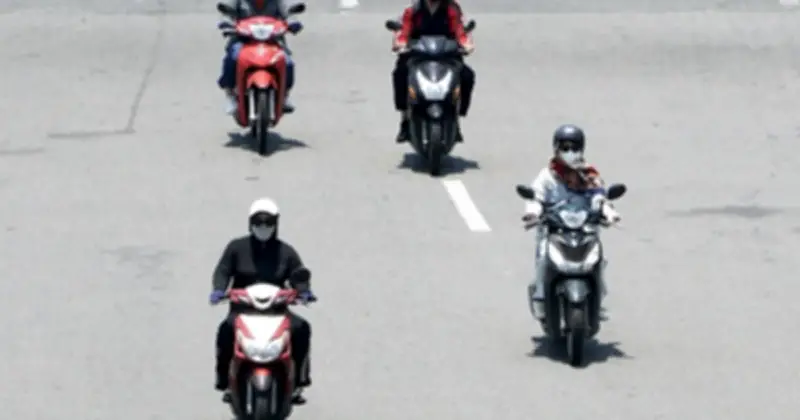 Nắng nóng gay gắt tiếp tục hoành hành, nhiều nơi vượt ngưỡng 40 độ C