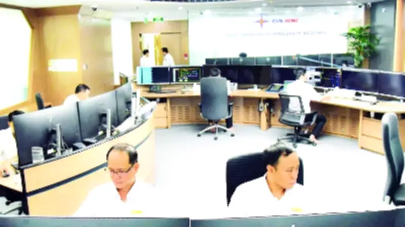 Nắng nóng gay gắt đẩy nhu cầu điện tại TP.HCM tăng vọt, phá kỷ lục