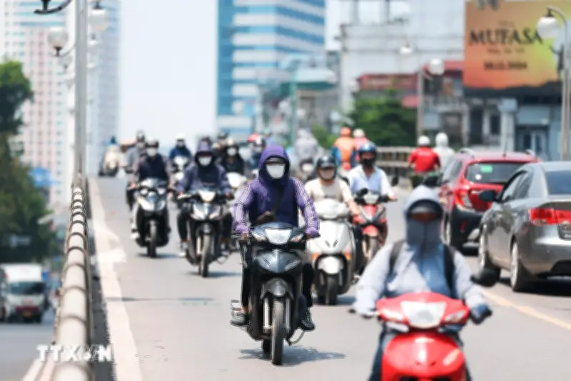 Nắng nóng kéo dài đến giữa tháng 4, nhiều nơi vượt 40 độ C