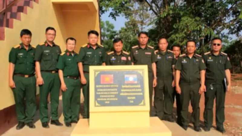 Đà Nẵng Trao 1,5 Tỷ Đồng Hỗ Trợ Quân Đội Lào, Củng Cố Tình Đoàn Kết Đặc Biệt