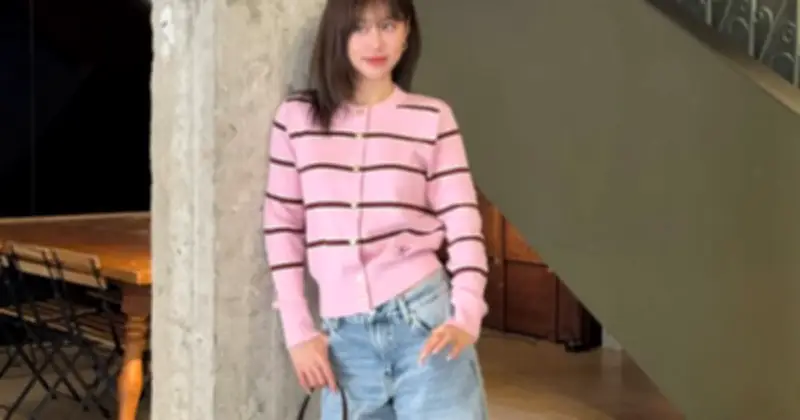 Áo Cardigan Mỏng Nhẹ: Bí Quyết Tối Giản Hành Lý Cho Chuyến Du Lịch Hè