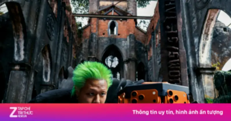 Đạo diễn Phương Vũ tạo MV 360 độ 'phức tạp chưa từng có' bằng iPhone