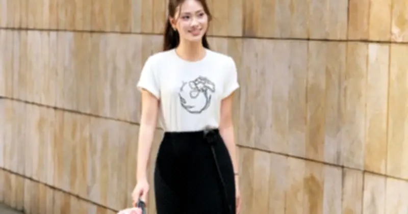 Áo hè 2026: Phong cách tối giản tinh tế lên ngôi