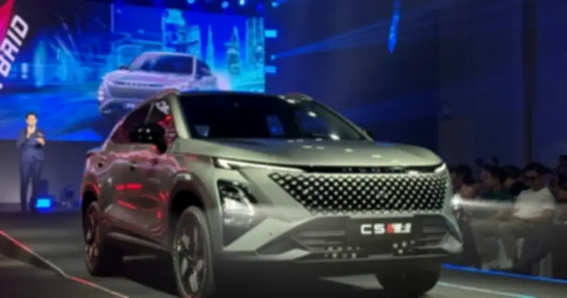 Omoda C5 Hybrid ra mắt Việt Nam, bản xăng cũ rớt giá mạnh để cạnh tranh