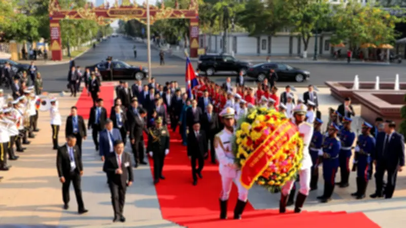 Đoàn đại biểu cấp cao Việt Nam viếng các công trình lịch sử tại Campuchia