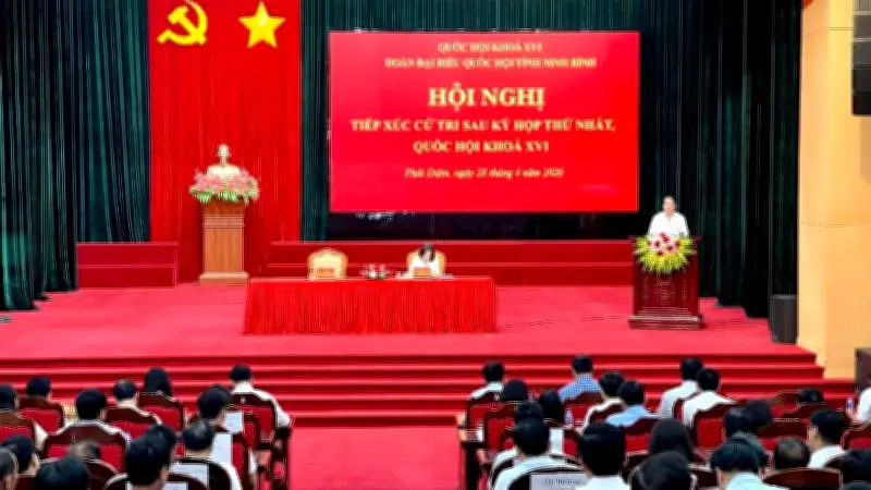 Đoàn đại biểu Quốc hội tỉnh Ninh Bình thông báo kết quả Kỳ họp thứ nhất tới cử tri