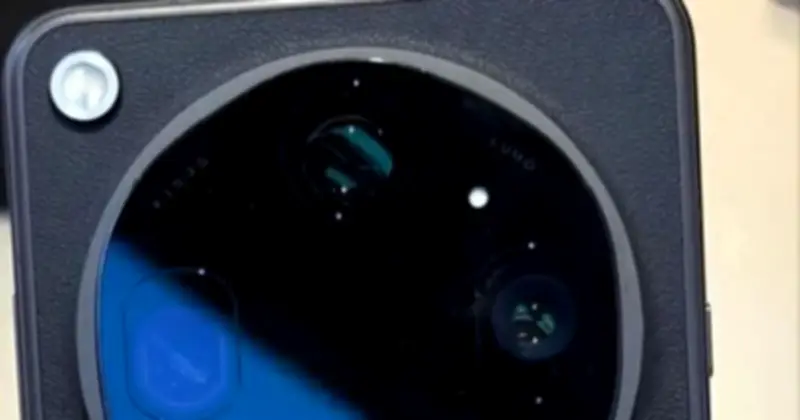 OPPO Find X9 Ultra lộ diện: Cụm camera 'siêu to' với zoom quang đa mức và pin khủng 7.050mAh