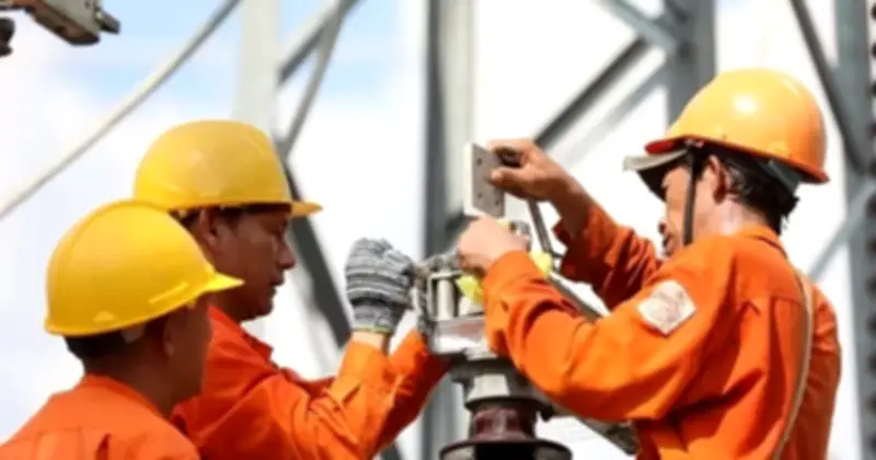 Áp dụng khung giờ cao điểm điện mới từ 17h30-22h30 từ thứ Hai đến thứ Bảy