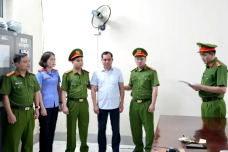 Phó Chủ tịch phường Phúc Yên bị khởi tố liên quan vụ án xã hội đen