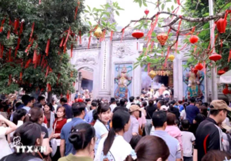 Phú Thọ biểu dương người dâng hương Giỗ Tổ Hùng Vương tại Đền Hùng