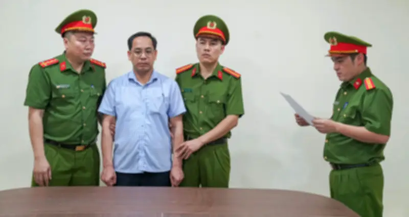 Phú Thọ: Bắt giám đốc, hiệu trưởng vì chiếm đoạt tiền trợ cấp học sinh