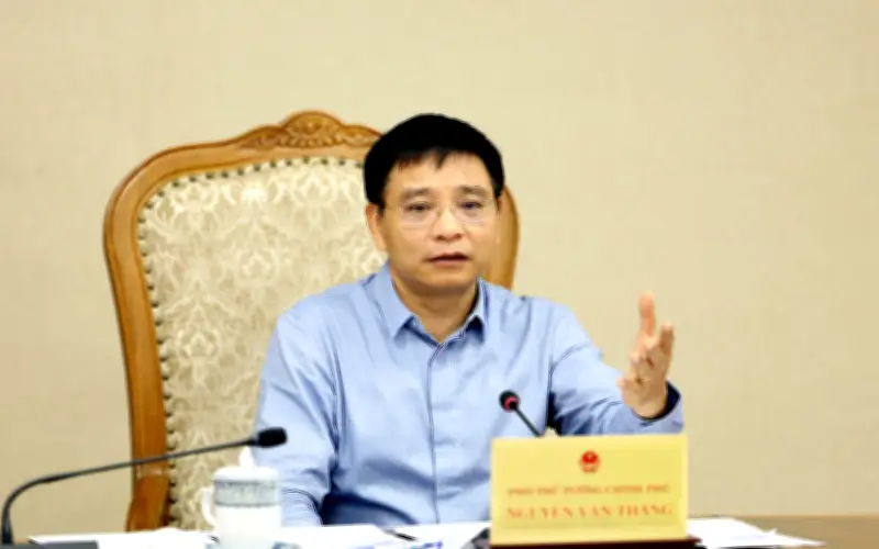 Phó Thủ tướng Nguyễn Văn Thắng chỉ đạo quản lý giá, cảnh báo nguy cơ lạm phát nhập khẩu