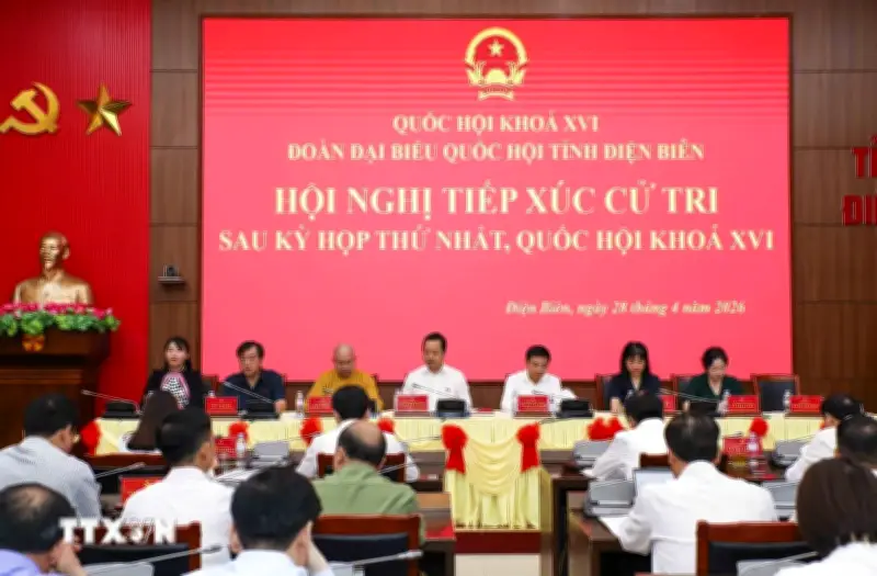 Phó Thủ tướng Nguyễn Văn Thắng tiếp xúc cử tri tại Điện Biên