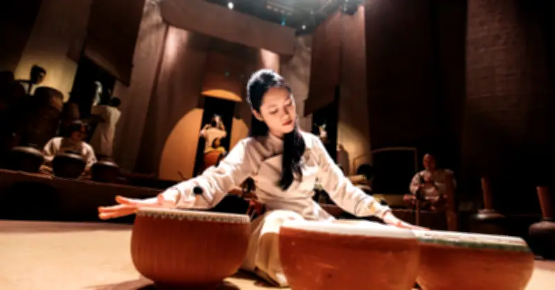 Phía Sau Show Diễn Từ Chùm Nêu Vai Cổ 1.0 Đến 2.0: Hành Trình Sáng Tạo Đầy Cảm Hứng