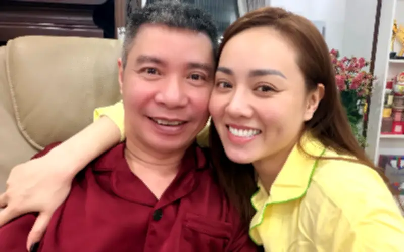 Phản ứng của vợ NSND Công Lý trước tin đồn hôn nhân và áp lực không có con