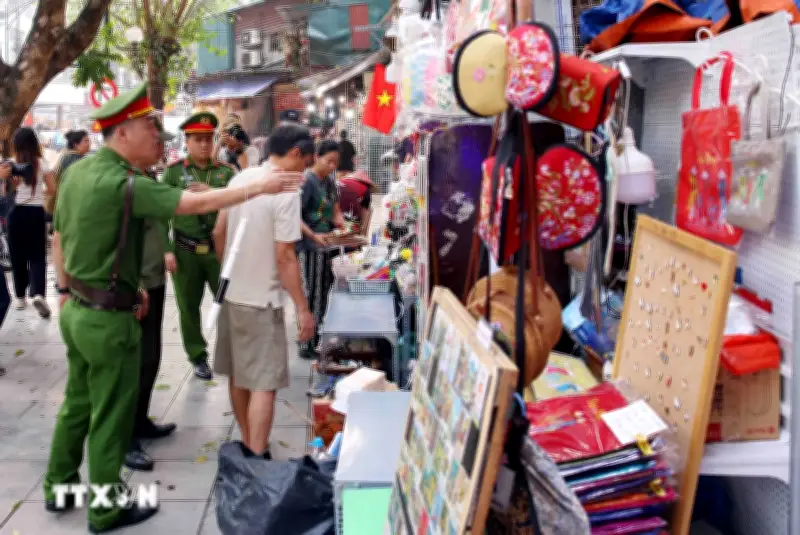 Phường Hoàn Kiếm quyết tâm lập lại trật tự vỉa hè, xây dựng đô thị văn minh