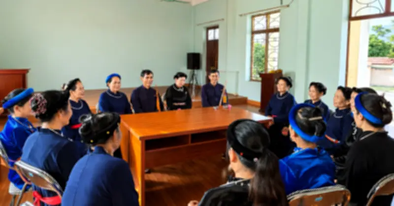 Phong trào 'Bình dân học vụ số' tại Quảng Ninh: Giải pháp thiết thực giảm nghèo thông tin