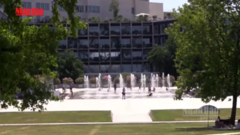 Pháp Hứng Chịu Đợt Nắng Nóng Bất Thường Giữa Mùa Xuân, Nhiệt Độ Tăng Vọt