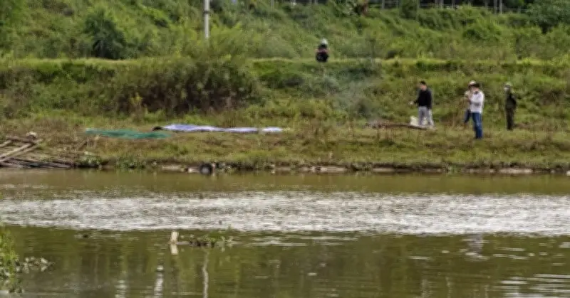 Phát hiện thi thể nam giới trên sông Tích ở Hà Nội