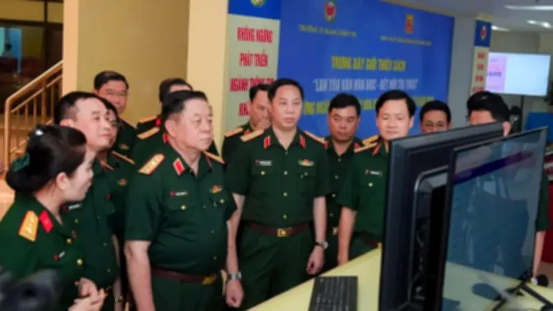Phát động phong trào đọc sách trong Quân đội: Nâng cao tri thức, bản lĩnh
