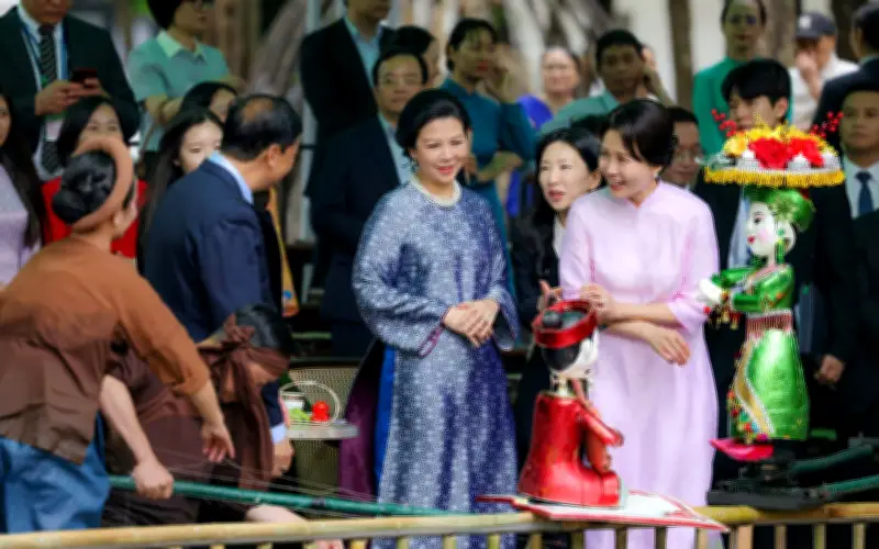 Phu nhân hai nước hội ngộ tại Bảo tàng Dân tộc học, thắt chặt tình hữu nghị Việt-Hàn