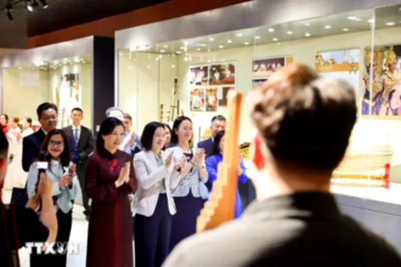 Phu nhân Ngô Phương Ly tham gia bảo tồn âm nhạc dân tộc Quảng Tây tại Việt Nam