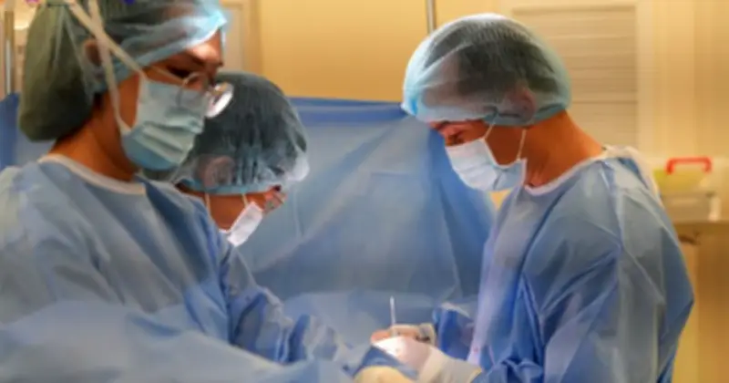 Phẫu thuật thành công 12 khối u xơ tử cung nhờ quyết định linh hoạt trên bàn mổ