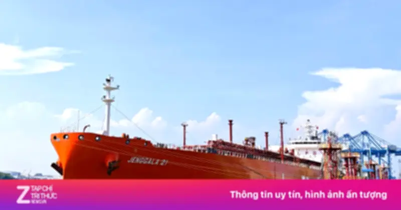 PV GAS nhập gần 120.000 tấn LNG và LPG trước kỳ nghỉ lễ