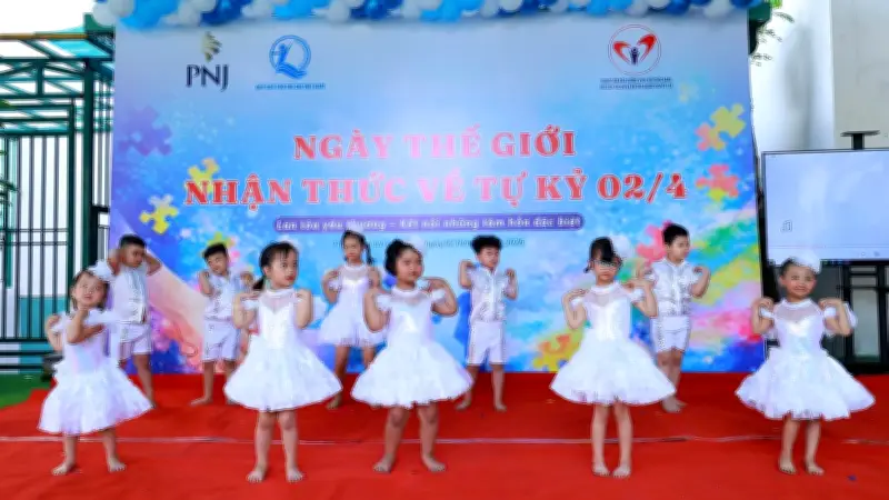 Quỹ Bảo trợ trẻ em Việt Nam và PNJ hỗ trợ 89 trẻ tự kỷ khó khăn tại TP.HCM